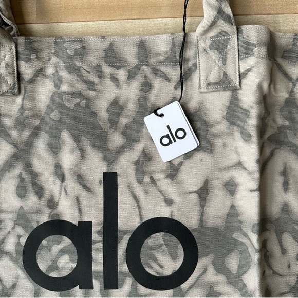 Alo Iconic Shopper tote | oversized heavy-duty canvas grey tie dye bag w… - Picture 5 of 6